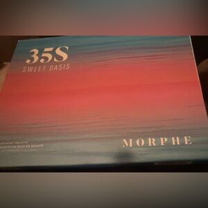 Morphe 35S Sweet Oasis Palette - Blue and Pink Hues